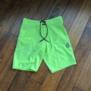 Mens Volcom swim trunks 29 NWOT